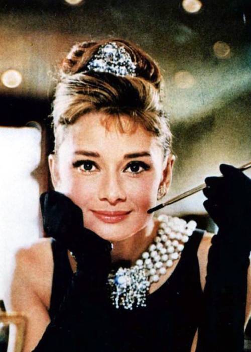 ways to wear pearls without looking old fashioned avoid traditional pearls audrey hepburn