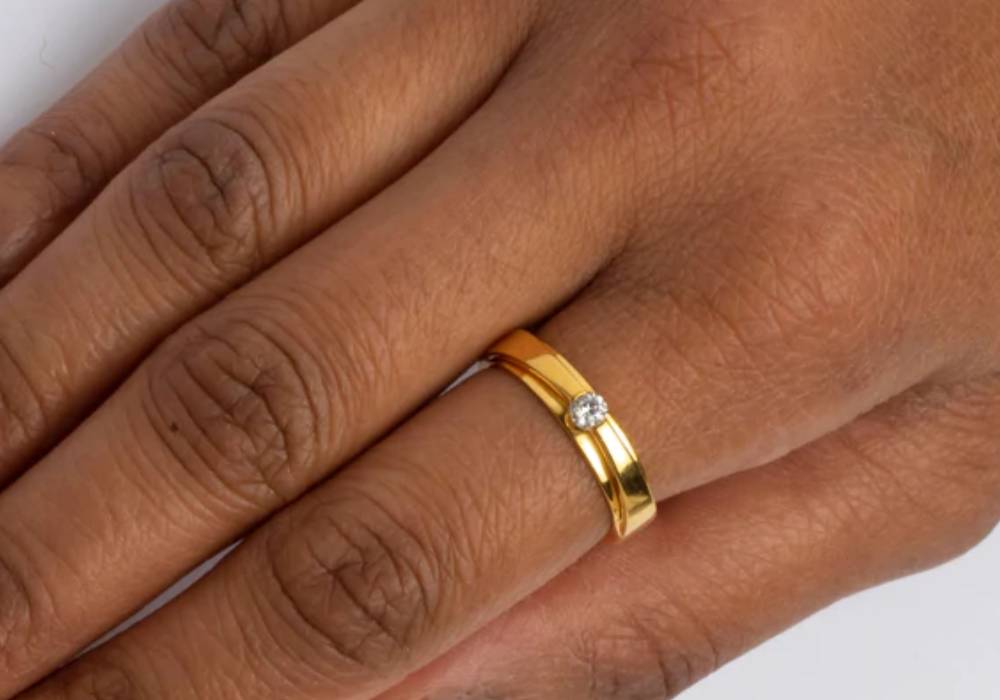 what jewelry can you wear every day 22k yellow gold diamond ring