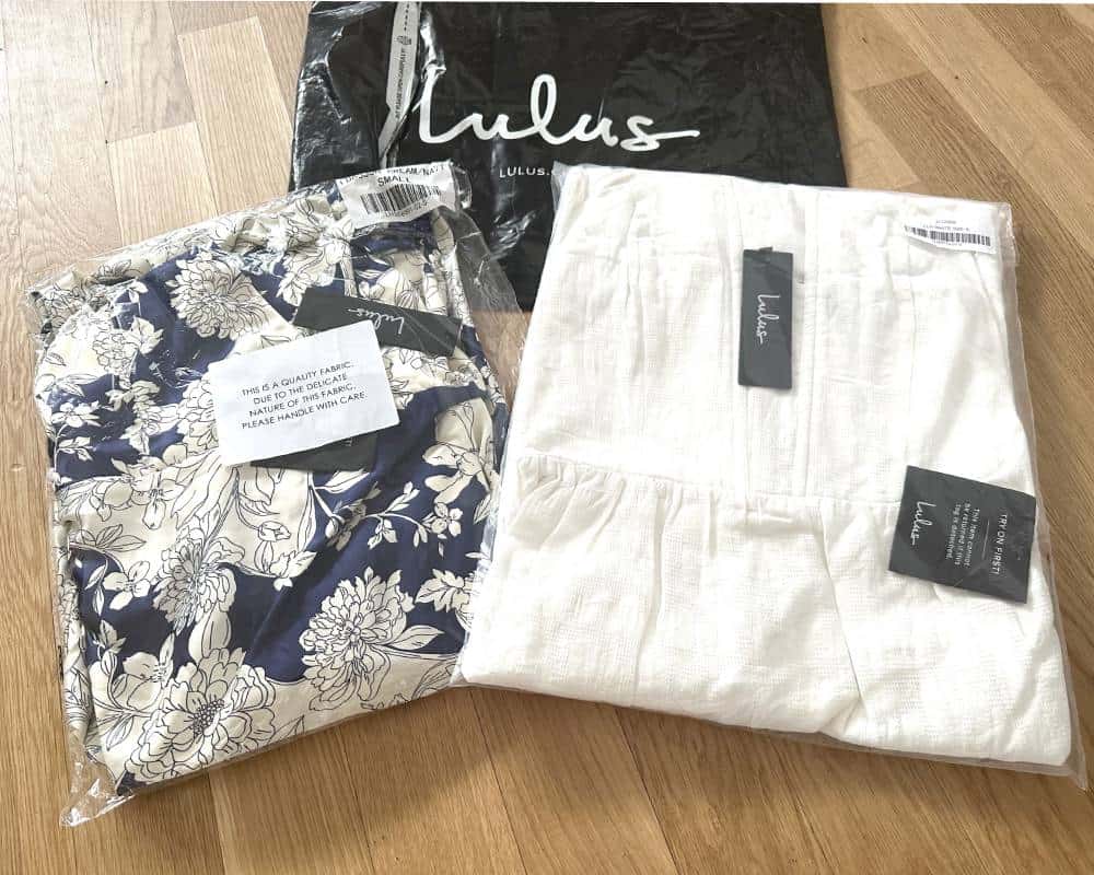 photo of lulus dresses packaging and how they were shipped