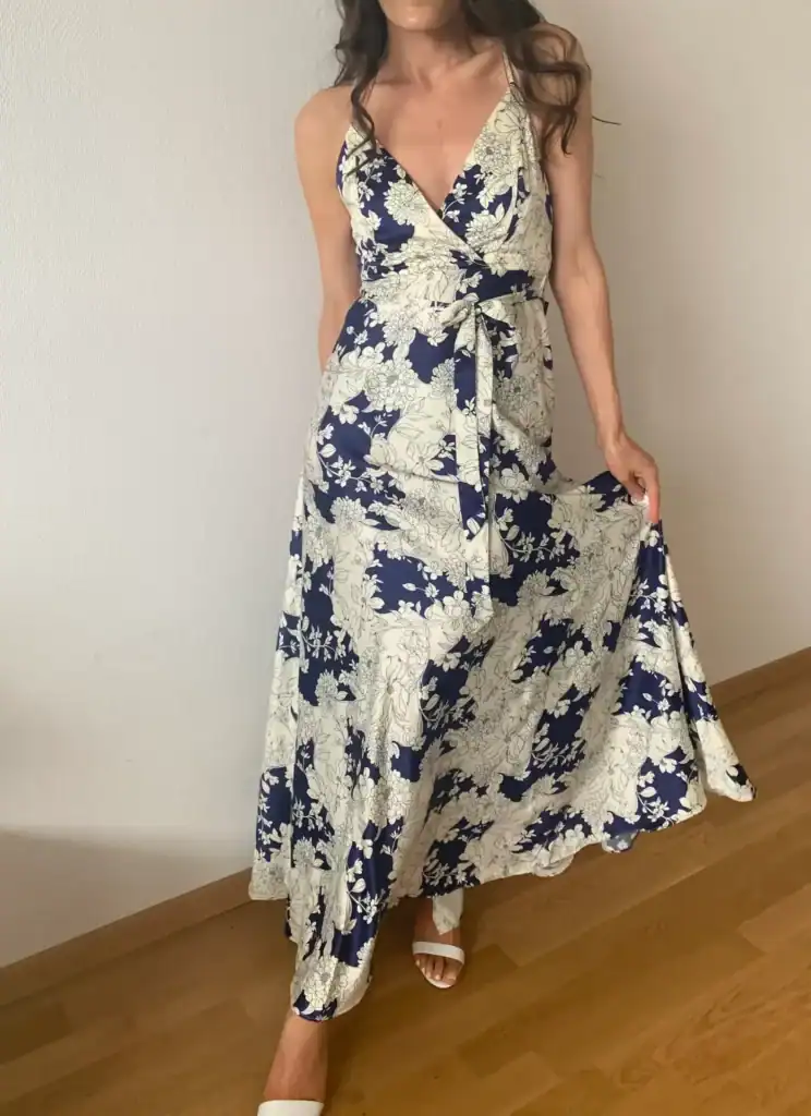 wearing lulus tea gardens dress for review